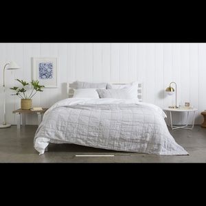 Parachute Linen Quilt